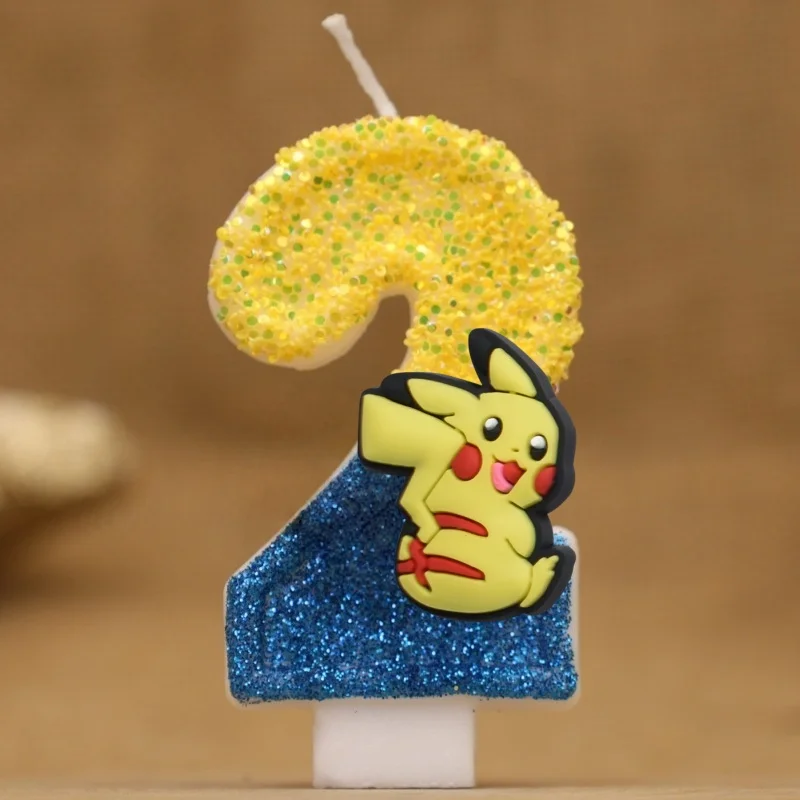 Bougie d'anniversaire Pokémon avec année et motif Pikachu