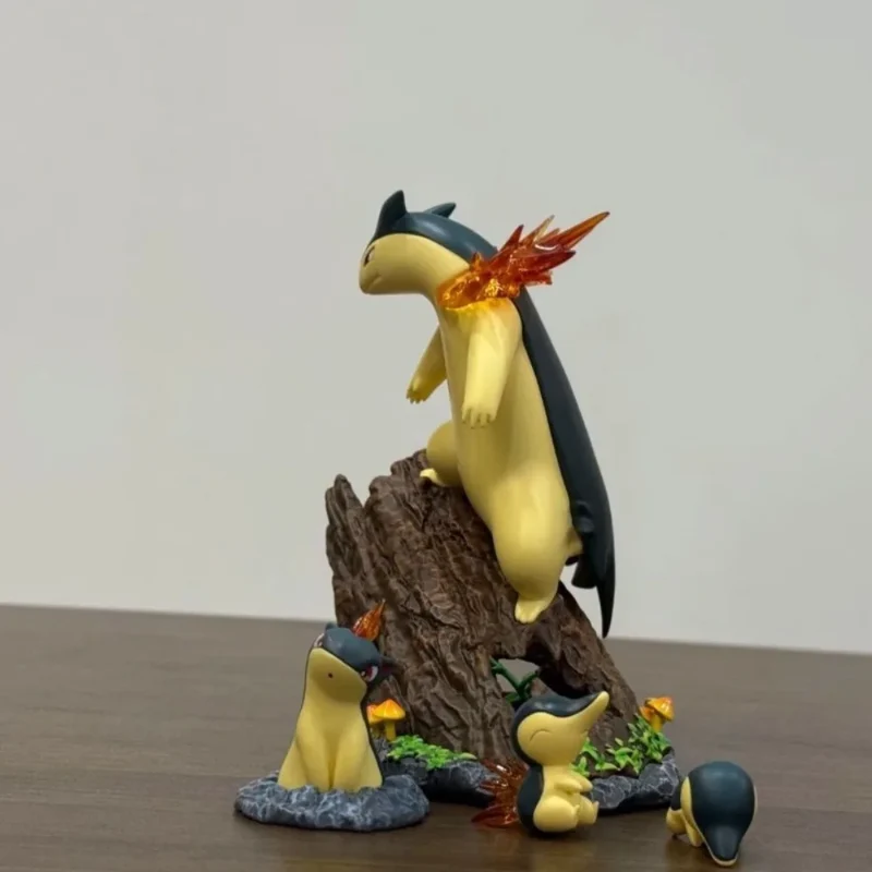 Ensemble de figurines Tornupto Typhlosion (environ 13 cm)