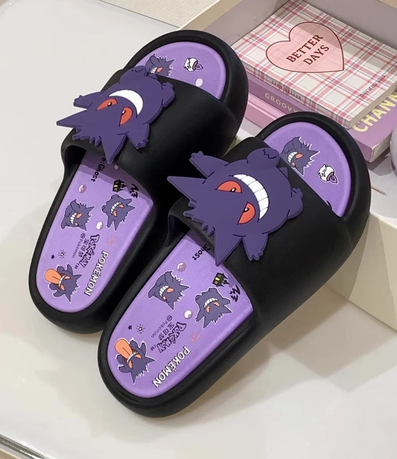 Chaussons Pokémon au look Gengar