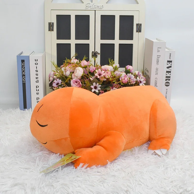 Adorable peluche Pokémon Salamèche XXL en position de sommeil (environ 45 cm)