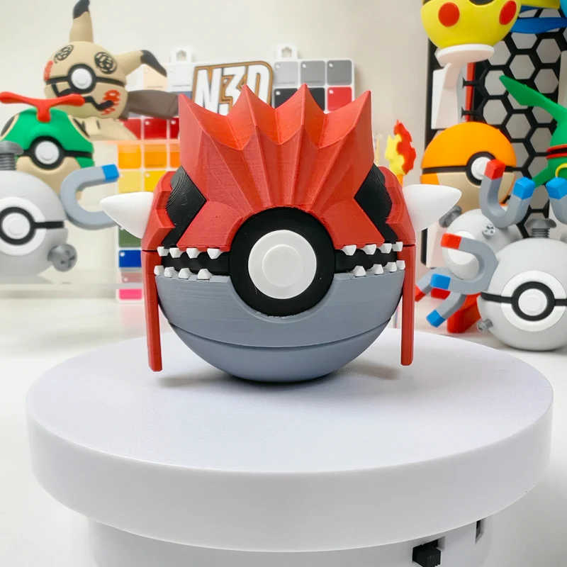 Pokéball Premium au look Groudon, Rayquaza ou Kyogre Poké Ball