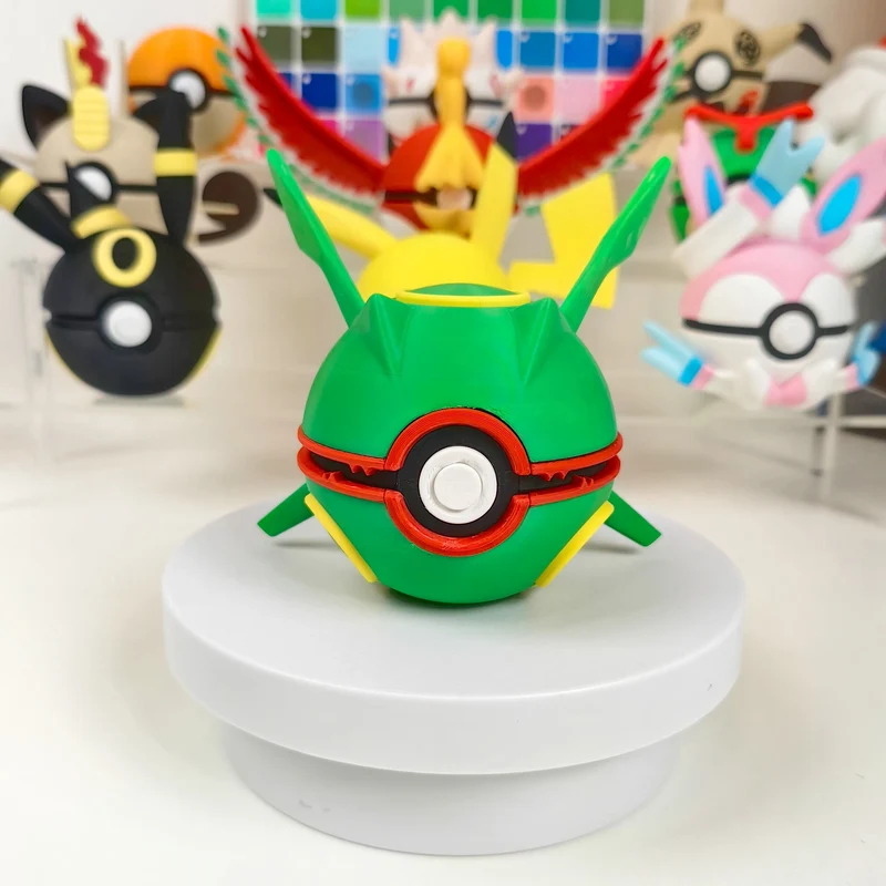 Pokéball Premium au look Groudon, Rayquaza ou Kyogre Poké Ball