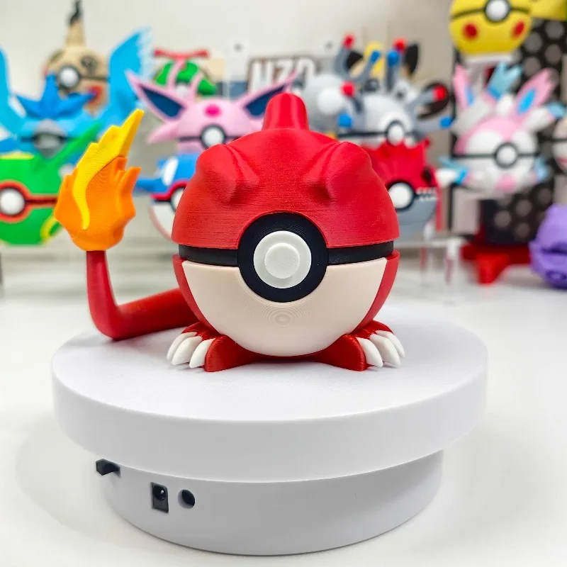 Pokéball Premium dans de nombreux modèles : Salamèche, Carapuce, Bulbizarre, Dracaufeu et bien d'autres.