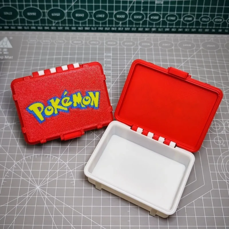 Boîte de rangement robuste pour cartes Pokémon, adaptée aux dresseurs de tous âges.