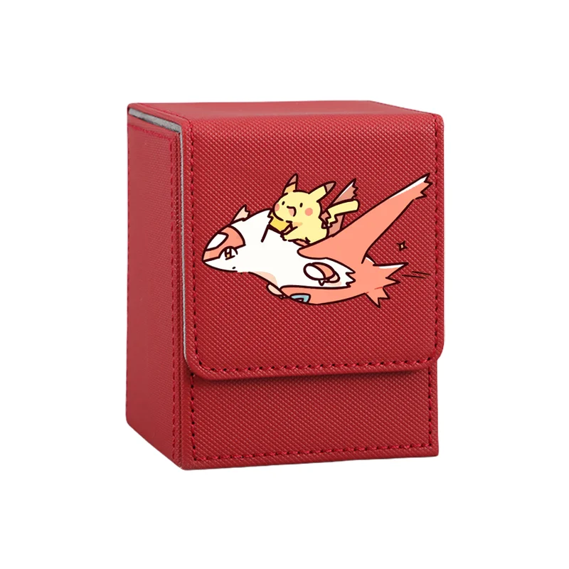 Boîte robuste pour cartes à collectionner Pokémon, disponible en différents modèles.