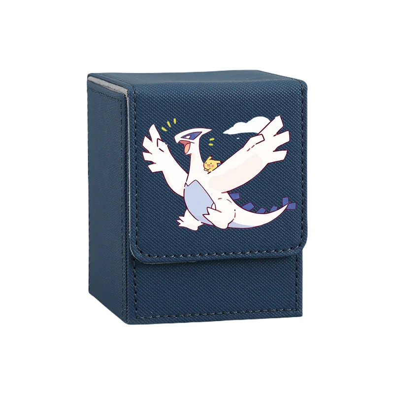Boîte robuste pour cartes à collectionner Pokémon, disponible en différents modèles.