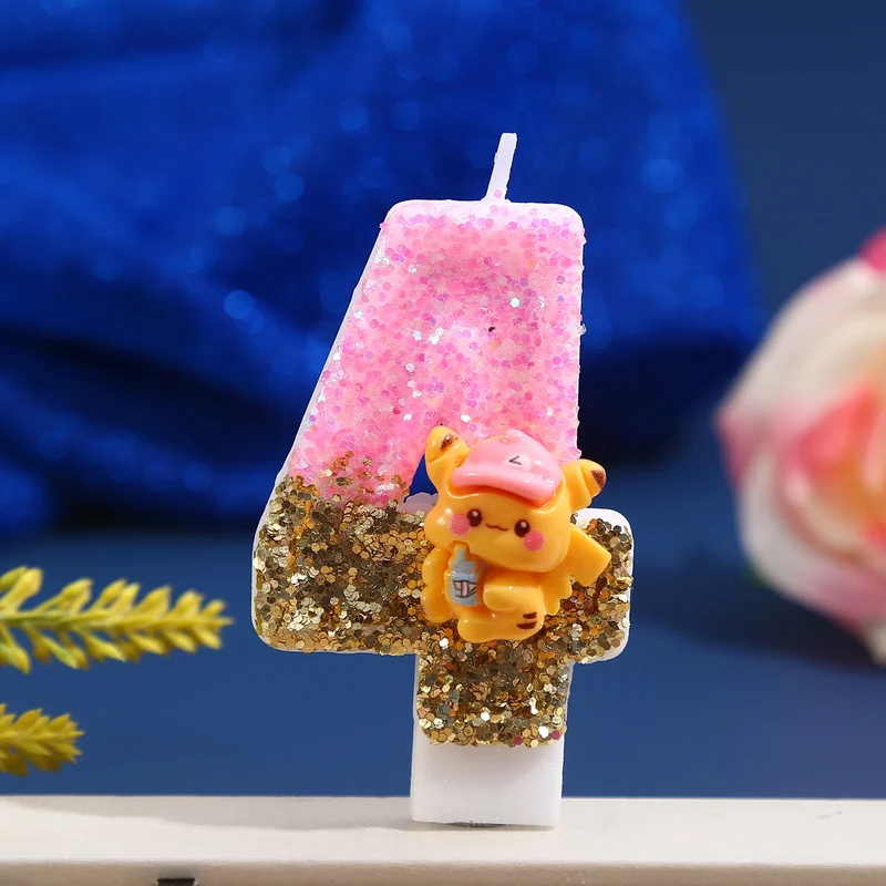 Bougie à paillettes Pikachu rose avec année pour de superbes anniversaires