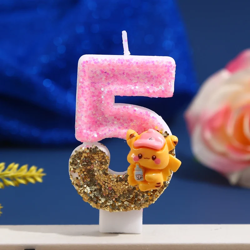 Bougie à paillettes Pikachu rose avec année pour de superbes anniversaires