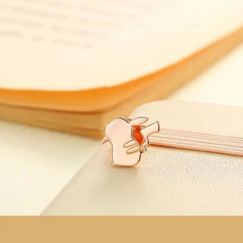 Boucles d'oreilles Pikachu élégantes