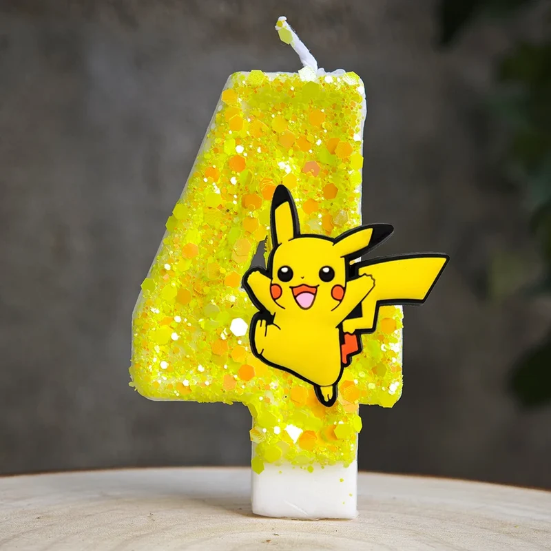Bougie d'anniversaire jaune Pikachu avec année