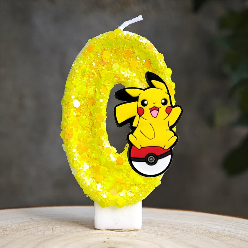 Bougie d'anniversaire jaune Pikachu avec année
