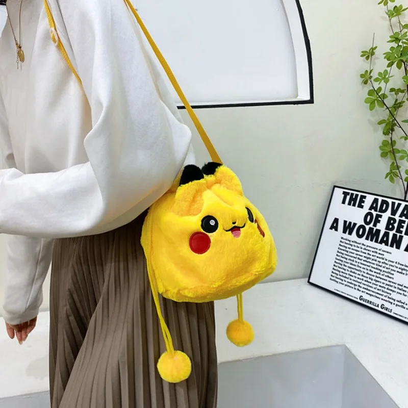 Sac à bandoulière Fluffy Pikachu