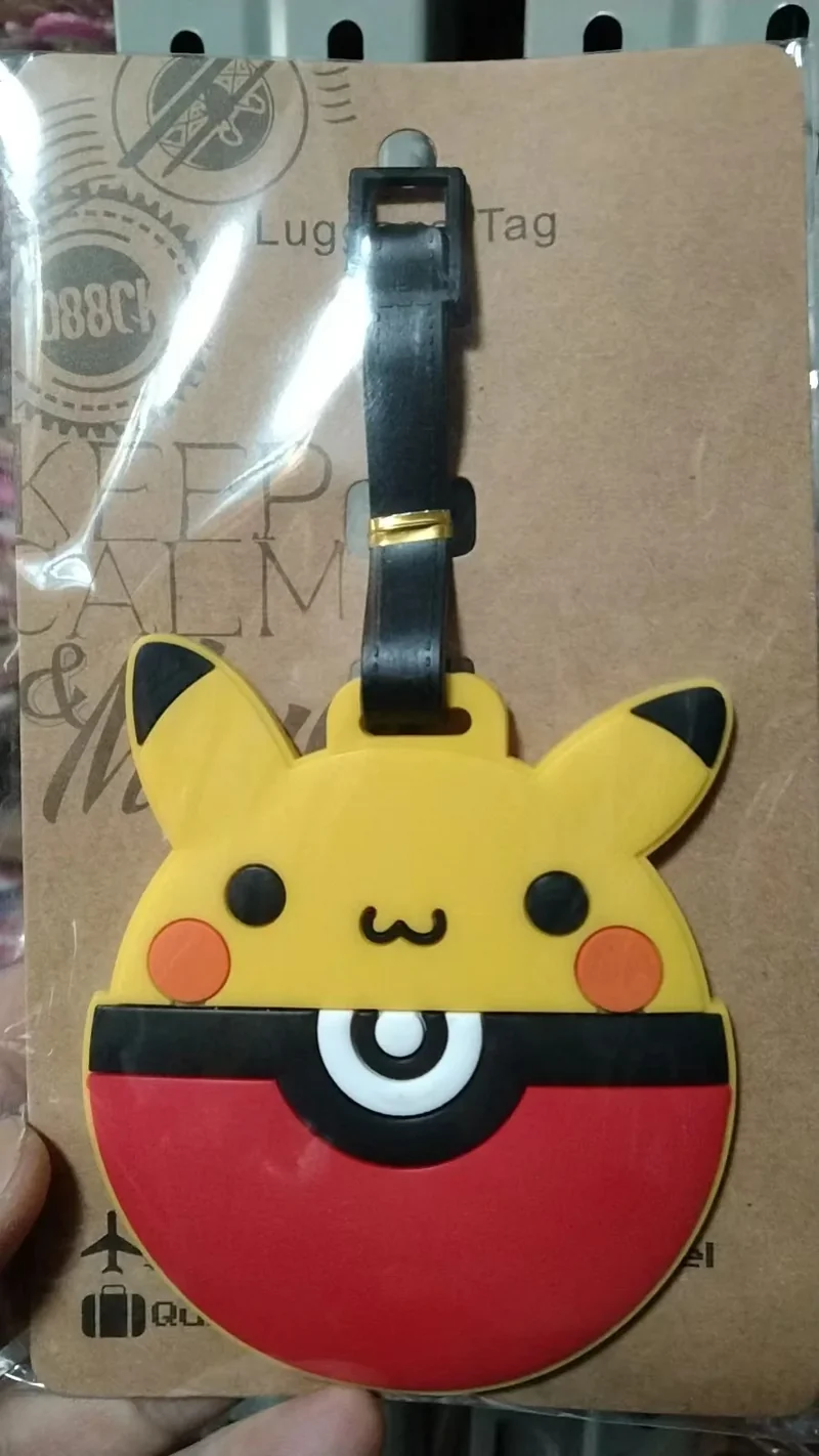 Étiquettes à bagages Pokémon dans de nombreux modèles