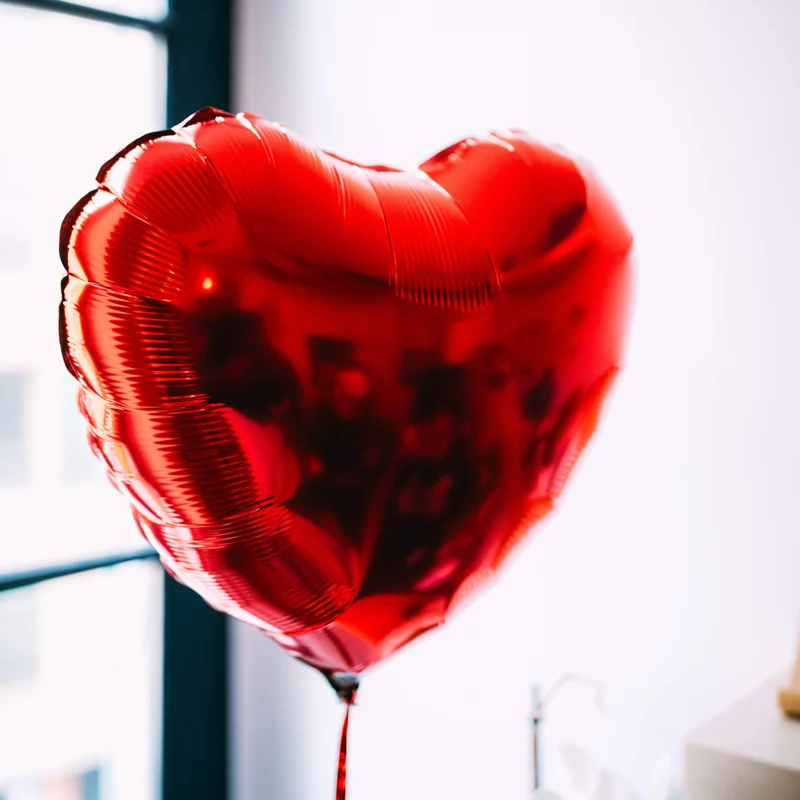 Box Ballon Cœur Hélium - La Surprise qui s'Envole à l'Ouverture