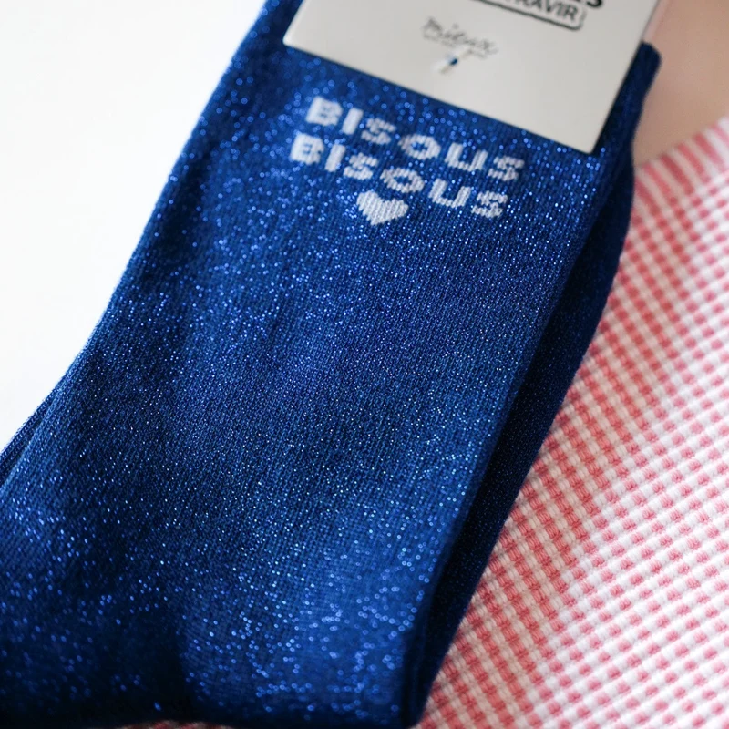 Chaussettes pailletées « Bisous Bisous » – Cadeau feel good 💋