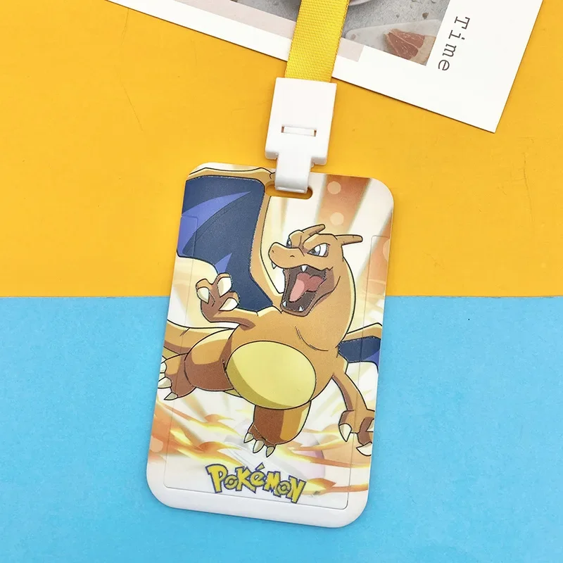 Badges Pokémon avec cordon dans de nombreux modèles différents