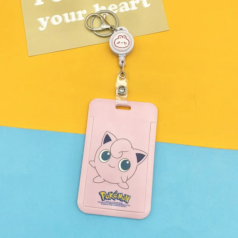 Badges Pokémon avec cordon dans de nombreux modèles différents