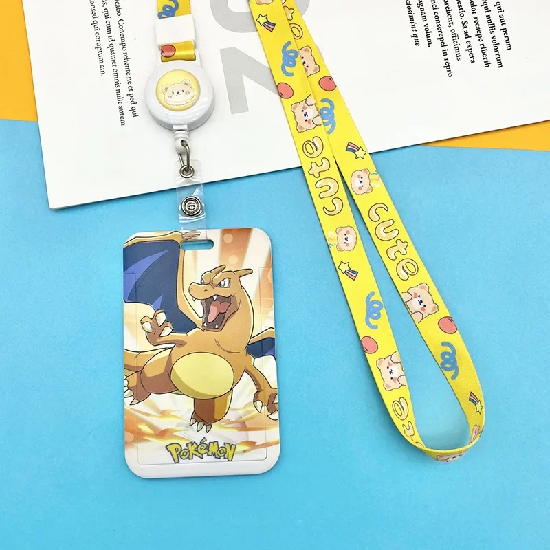 Badges Pokémon avec cordon dans de nombreux modèles différents