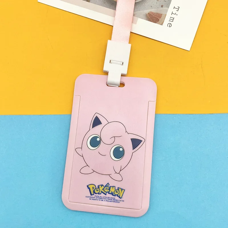 Badges Pokémon avec cordon dans de nombreux modèles différents