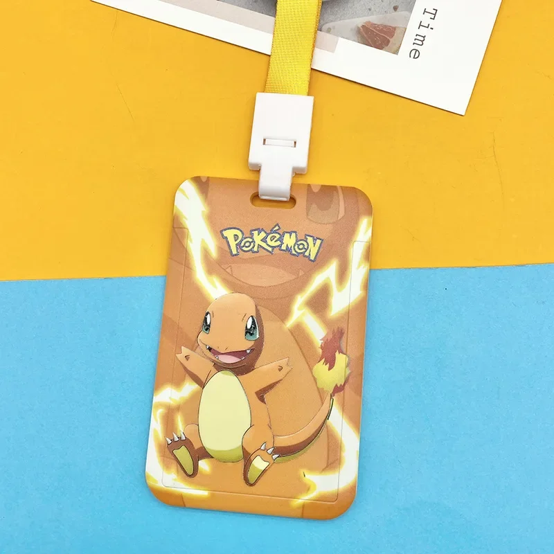 Badges Pokémon avec cordon dans de nombreux modèles différents