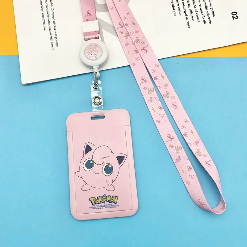 Badges Pokémon avec cordon dans de nombreux modèles différents