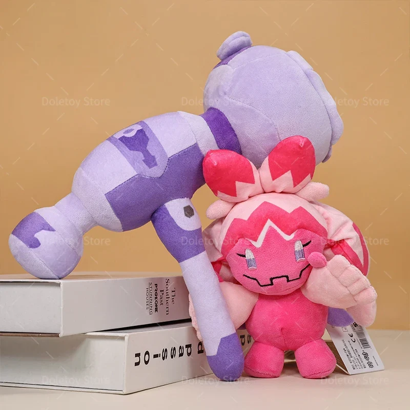 Peluche Pokémon Granforgita Tinkaton (environ 28 x 13 x 27 cm)