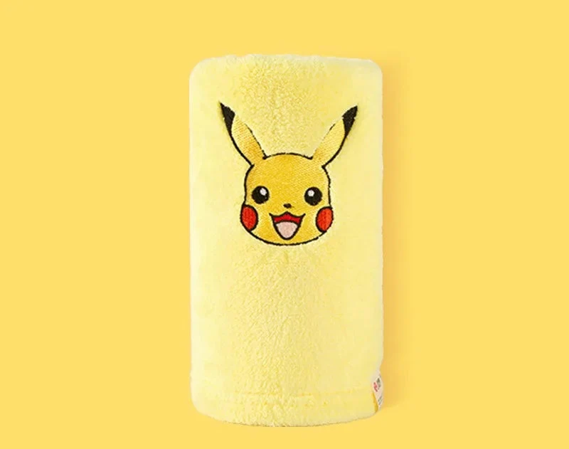 Serviettes Psyduck, Pikachu ou Jigglypuff (72x34cm)
