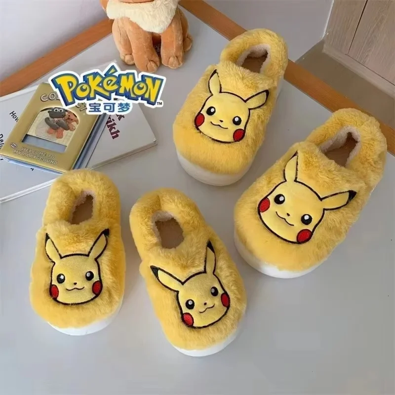 Chaussons enfants Fluffy Évoli, Bulbasaur, Pikachu