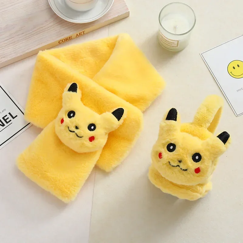 Écharpe ou cache-oreilles polaire Pikachu pour enfant