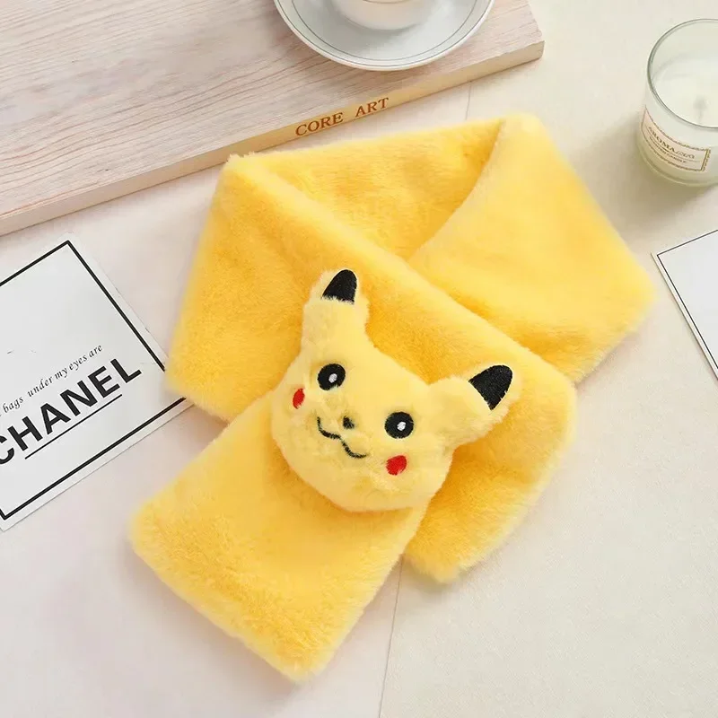 Écharpe ou cache-oreilles polaire Pikachu pour enfant