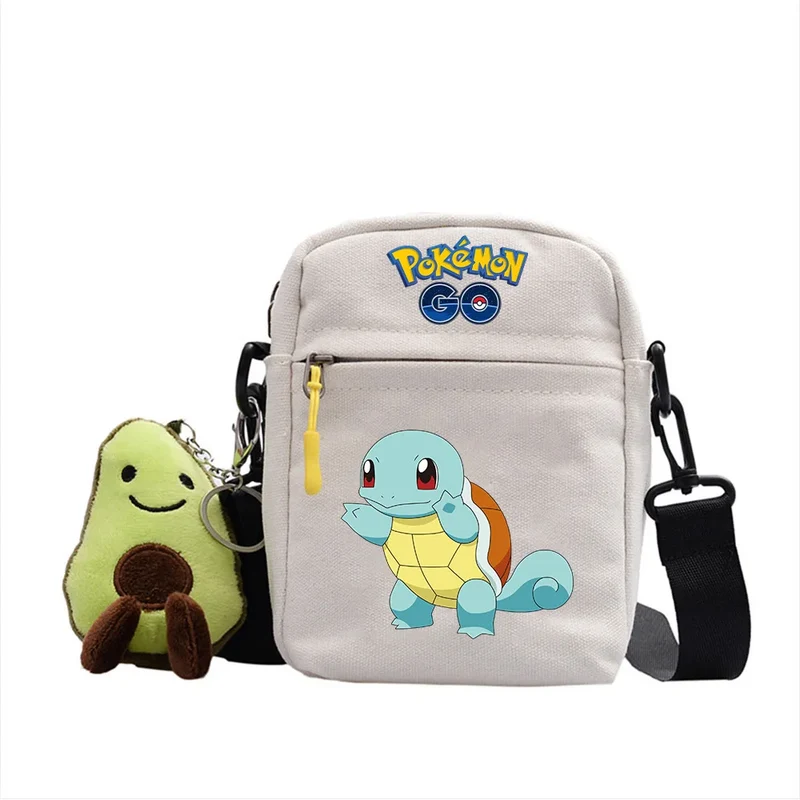 Sac besace motifs Pokémon et pendentif peluche avocat