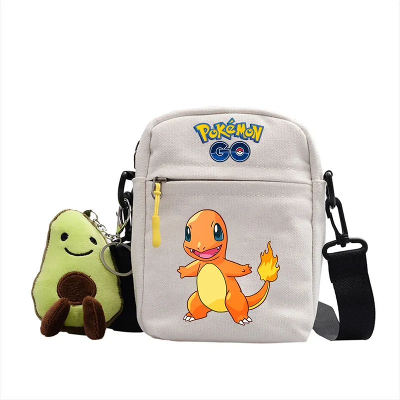 Sac besace motifs Pokémon et pendentif peluche avocat