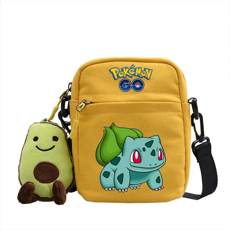 Sac besace motifs Pokémon et pendentif peluche avocat