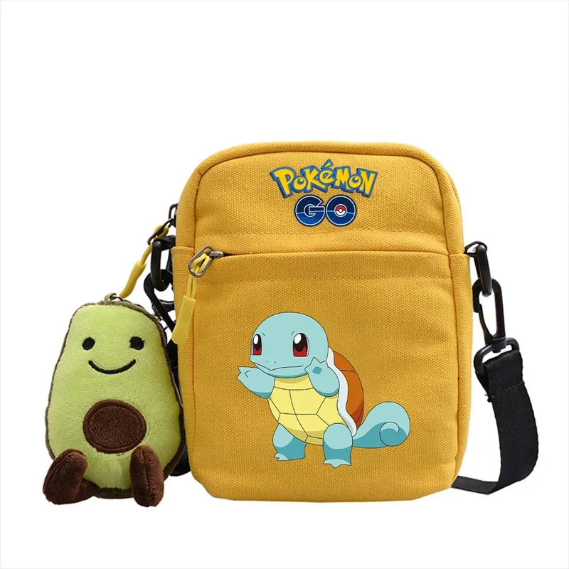 Sac besace motifs Pokémon et pendentif peluche avocat