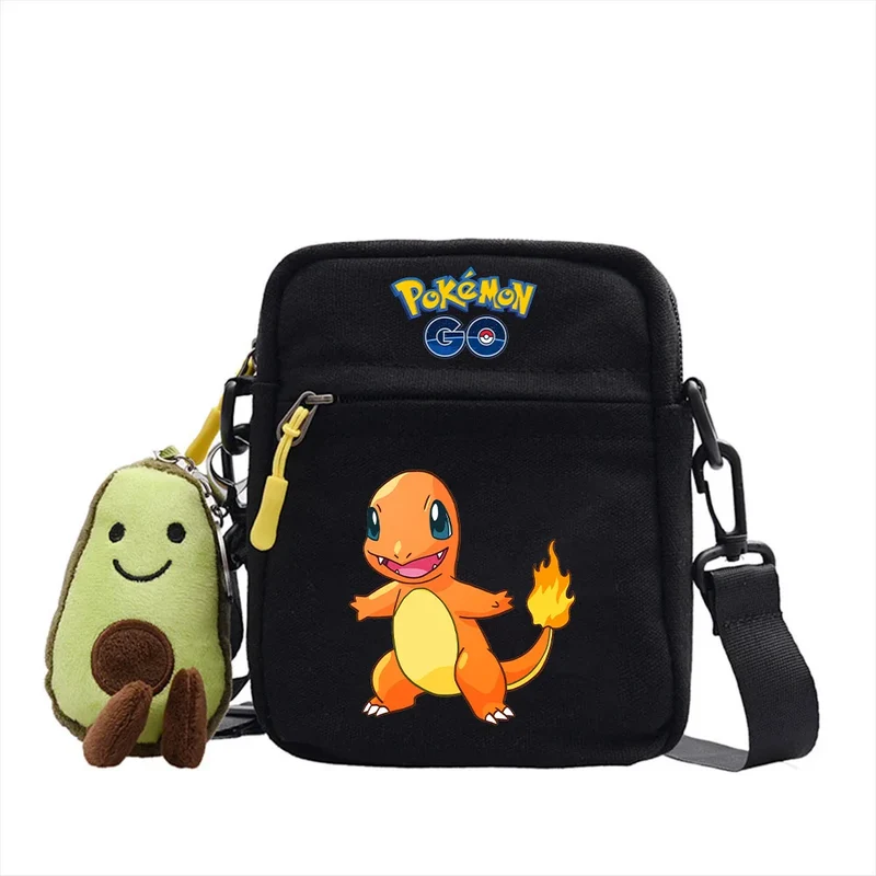 Sac besace motifs Pokémon et pendentif peluche avocat