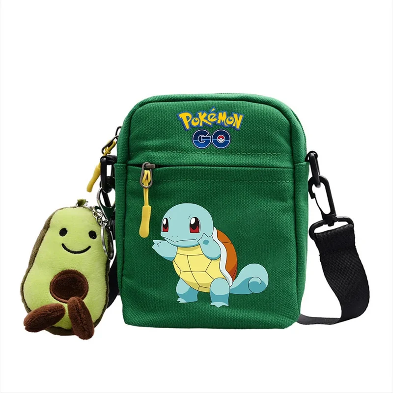 Sac besace motifs Pokémon et pendentif peluche avocat