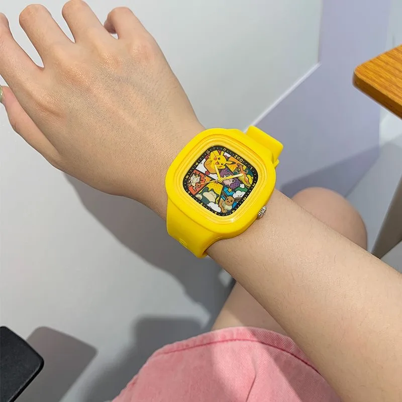 Montre-bracelet pour enfants Pokomon Pikachu avec affichage de l'heure classique