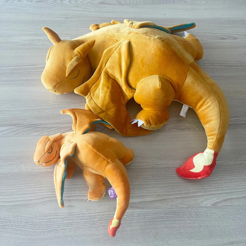 Oreiller en peluche mignon Charizard Charizard (environ 23 cm ou 45 cm)