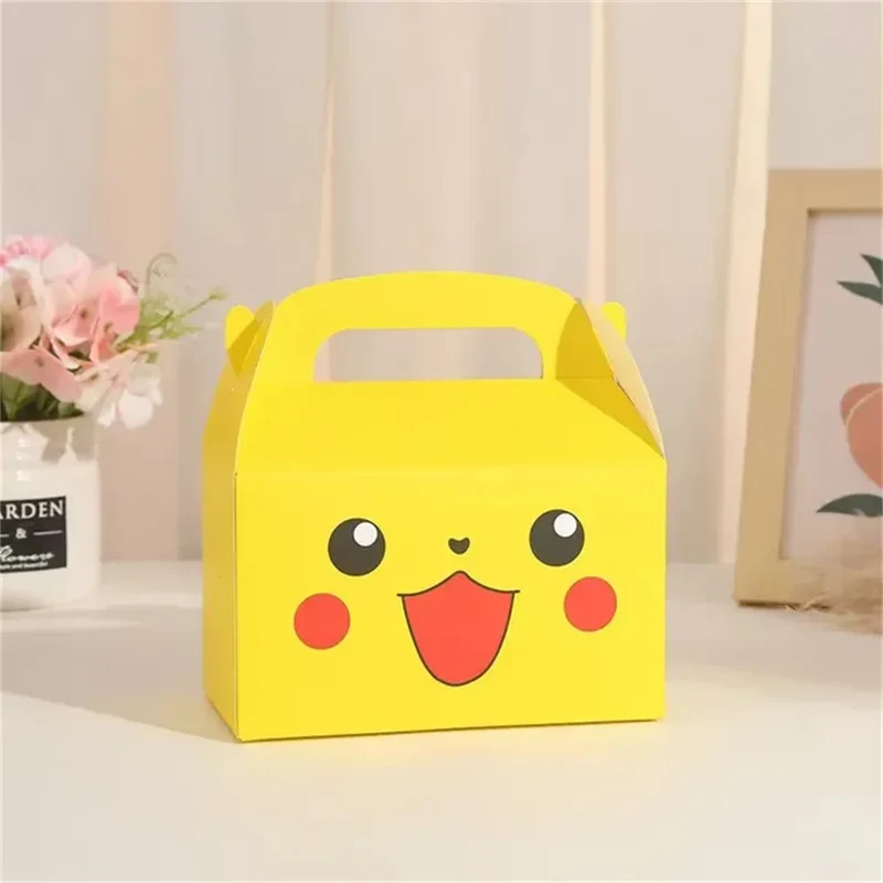 8 sacs d'anniversaire au design Pokémon, Jigglypuff ou Pikachu.
