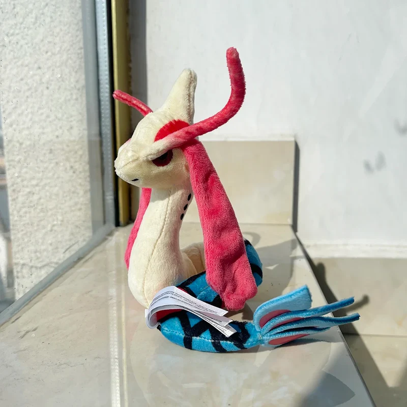 Adorable peluche Pokémon Milotic (env. 15 cm)