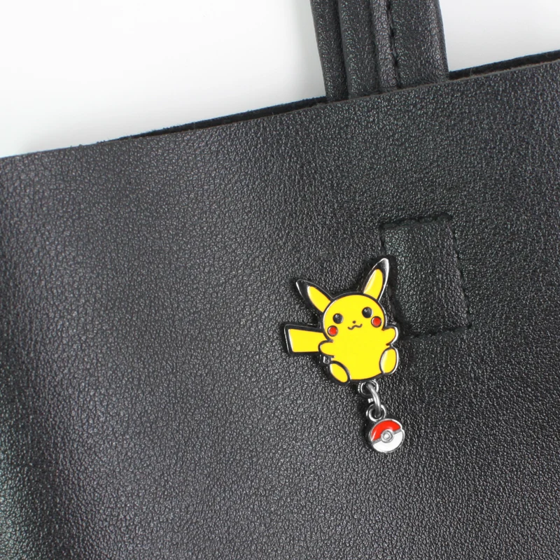Badge Pokemon Pikachu & Pokeball - Pin