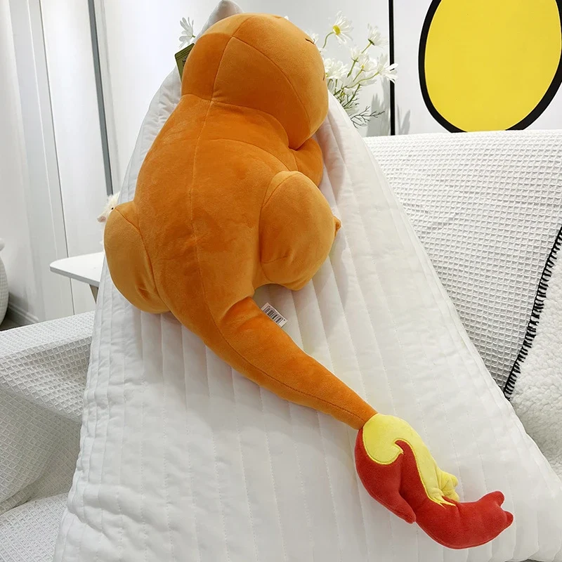 Adorable peluche Pokémon Salamèche endormie (env. 33 cm)