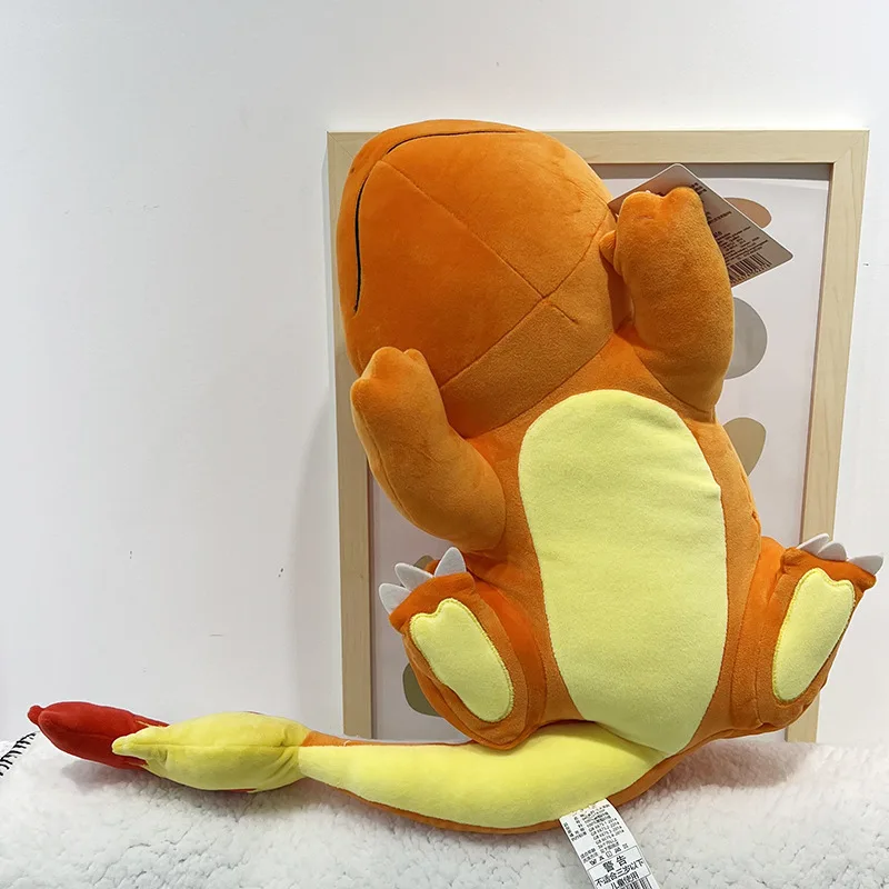 Adorable peluche Pokémon Salamèche endormie (env. 33 cm)