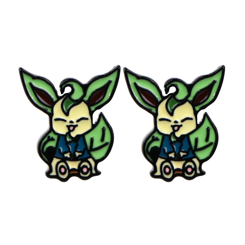 Boucles d'oreilles Pokémon avec de nombreux motifs différents.