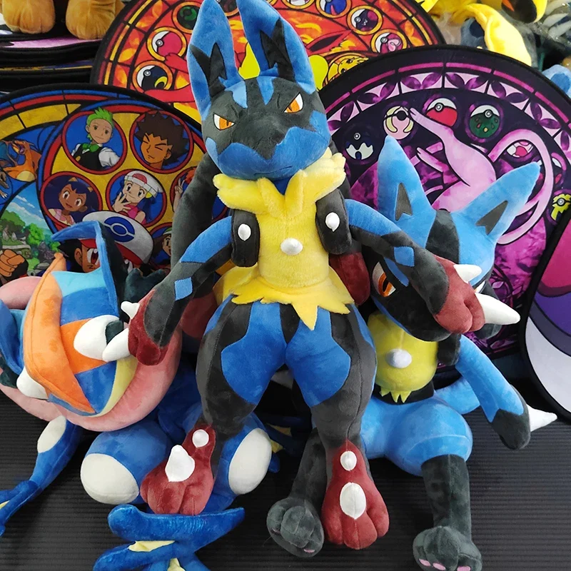 Peluches Pokémon XXL Lucario, Quajutsu, Zeraora Liberlo Glaziola et autres