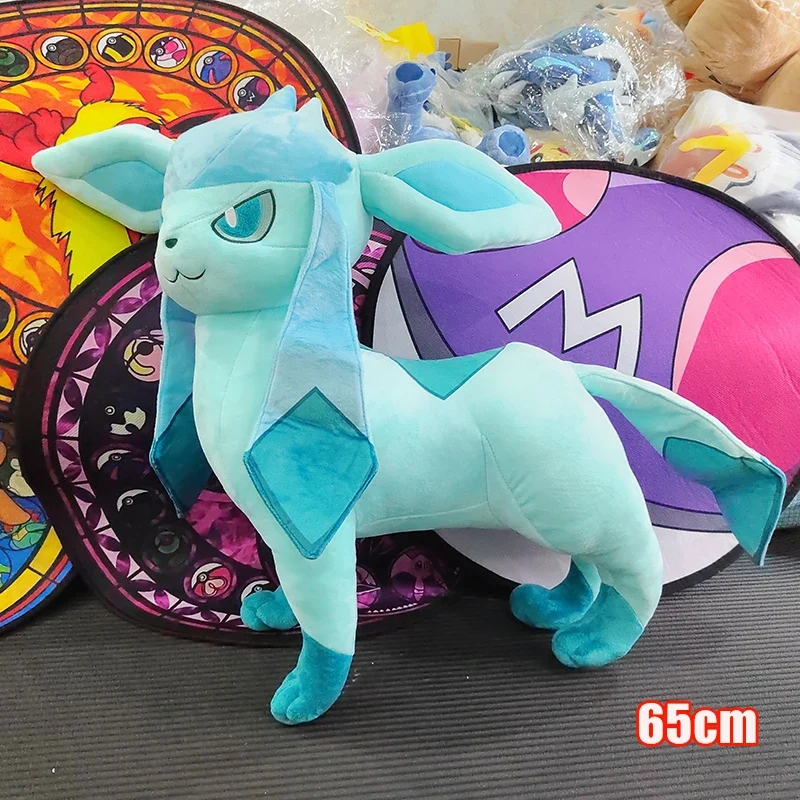 Peluches Pokémon XXL Lucario, Quajutsu, Zeraora Liberlo Glaziola et autres