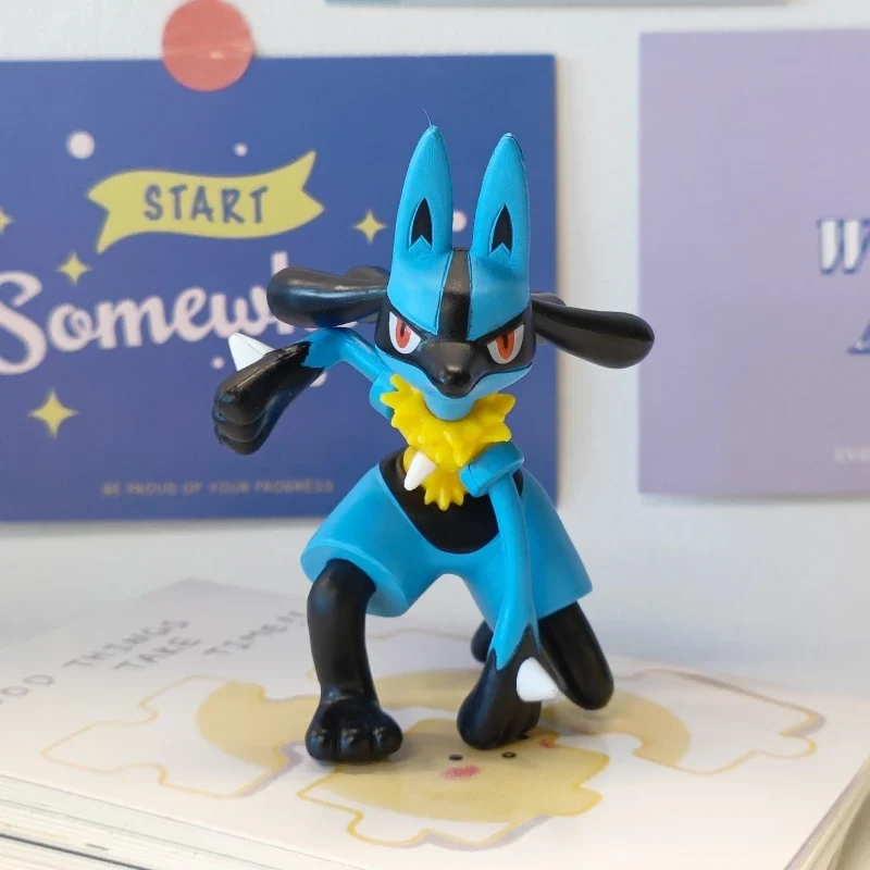 Lot de 7 figurines Pokémon Pikachu Lucario Jolteon Espeon Psyduck