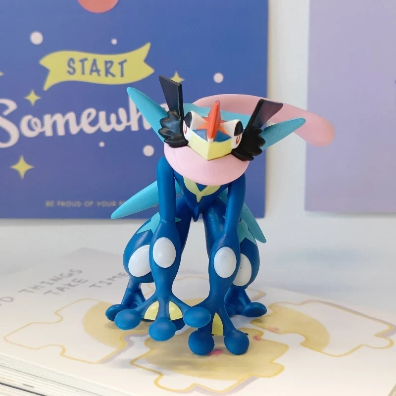 Lot de 7 figurines Pokémon Pikachu Lucario Jolteon Espeon Psyduck
