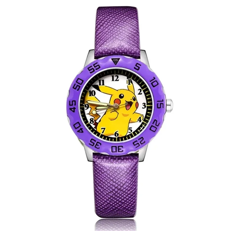 Montre enfant aux motifs Pikachu ou Poke Ball