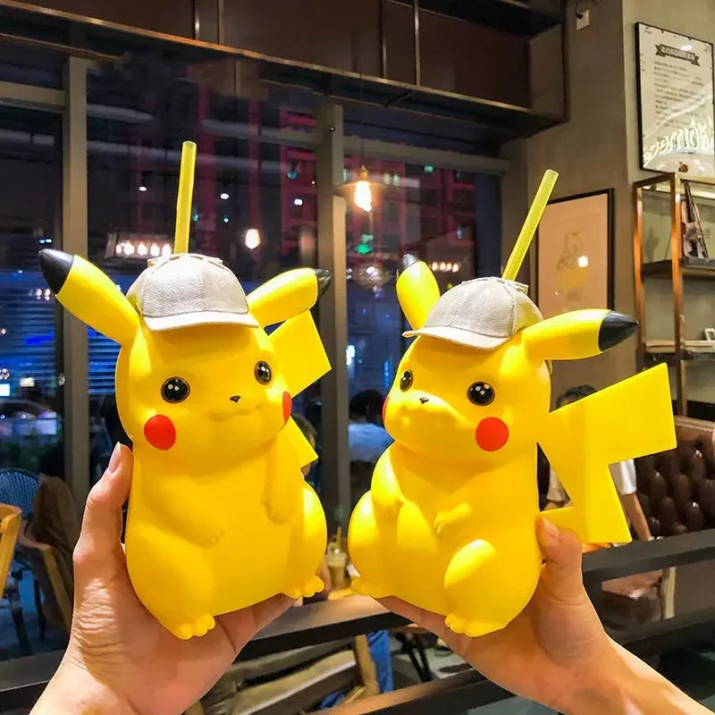Gourde Détective Pikachu (650ML)